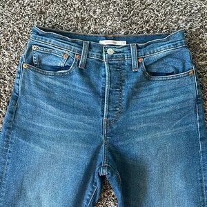 Levi’s Wedgie Straight Leg Jeans 30